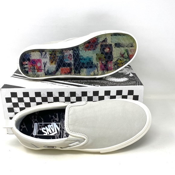 VANS Skate Slip On Public Grey White Low Top Suede Women’s Sneakers VN0A5FCA9CZ - Picture 2 of 11